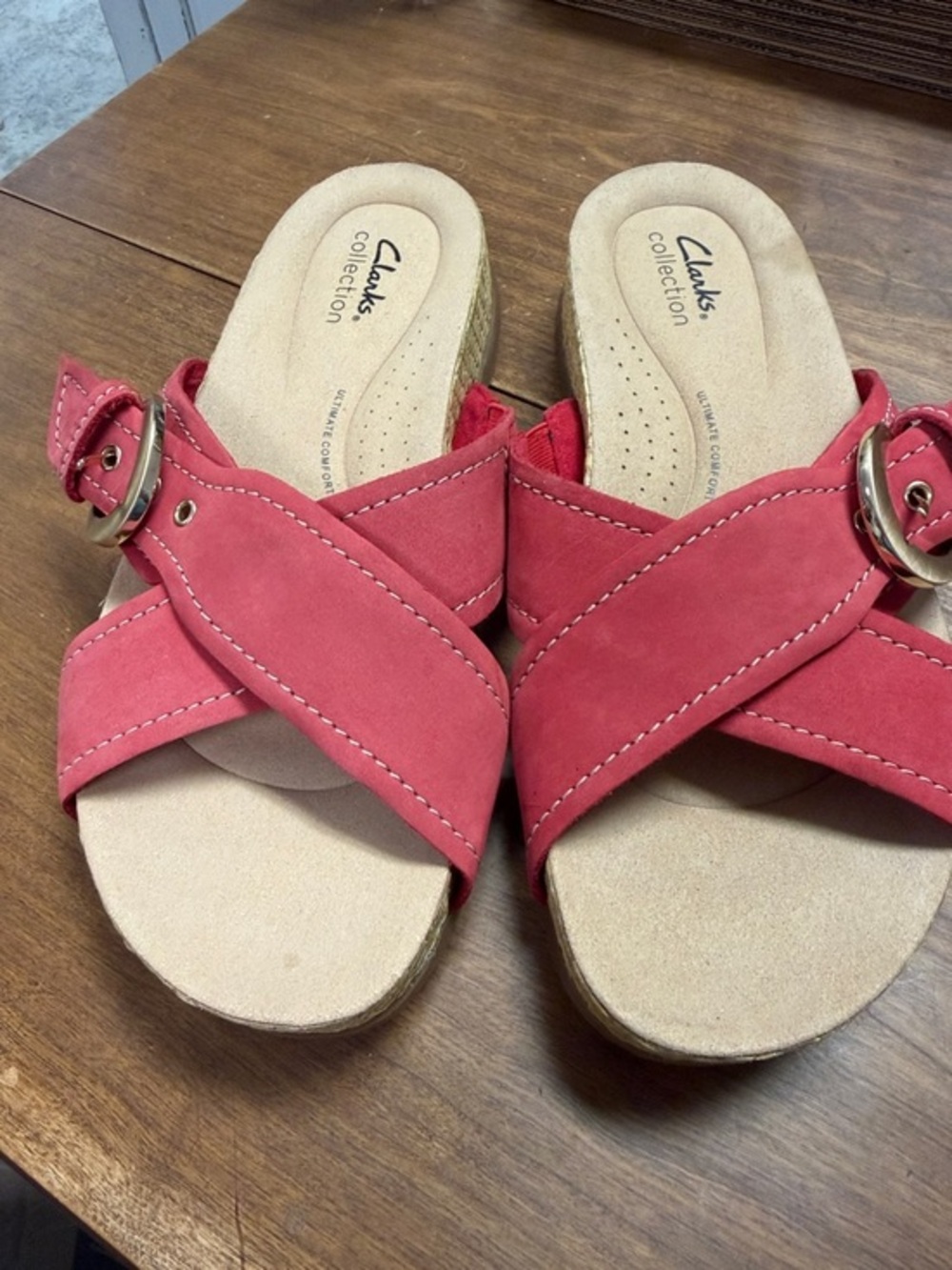Clarks Collection Reileigh May Crisscross Leather Sandals NWT
